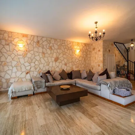 Eco Sarafin Villa *